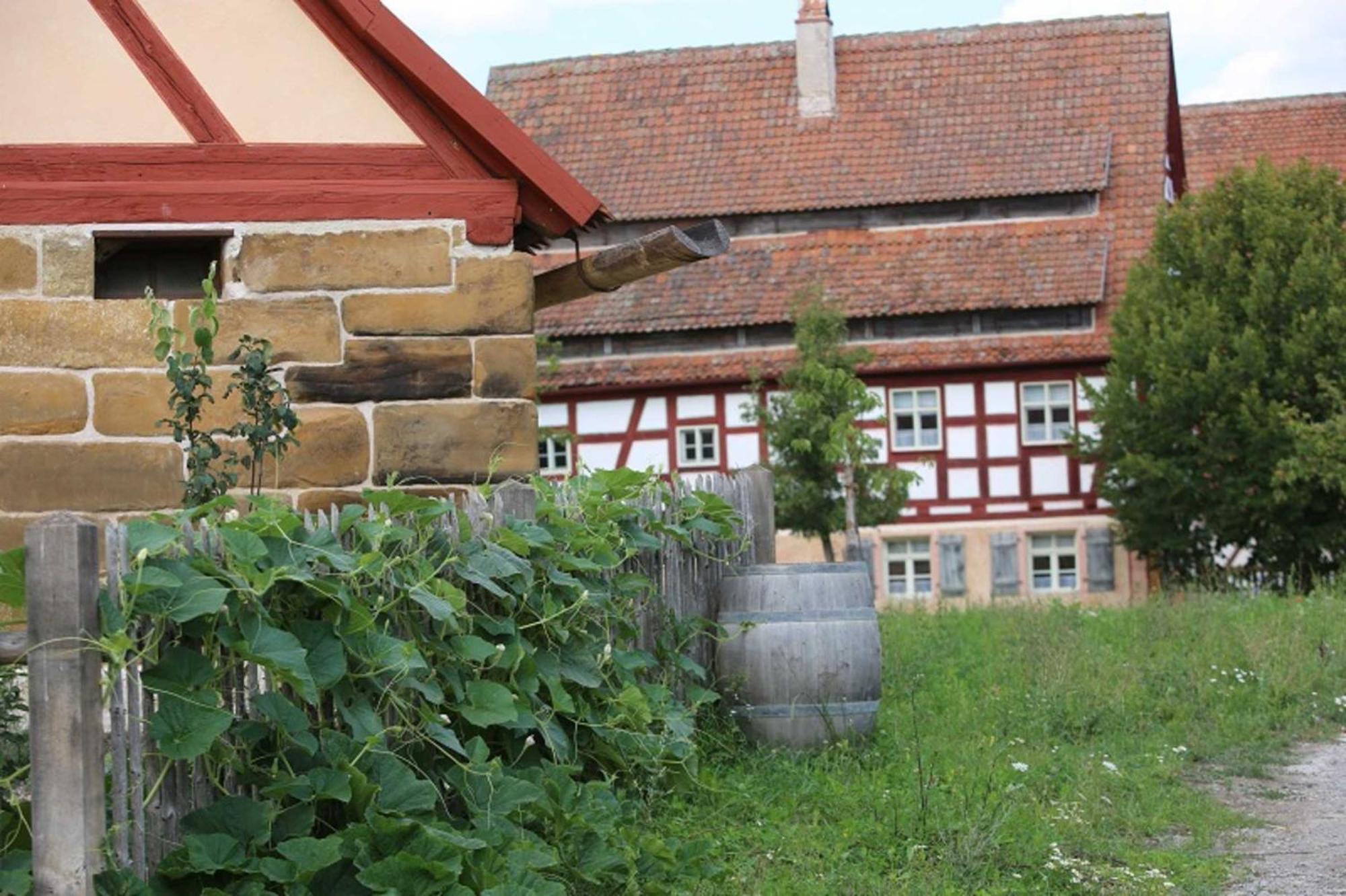 Hotel Garni Goldene Traube Bad Windsheim Esterno foto